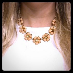 Statement necklace 👜👒👗👠